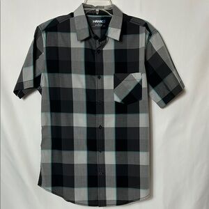 Tony Hawk Men's Size Medium  Black and Gray Checkered Short Sleeve Button Shirt